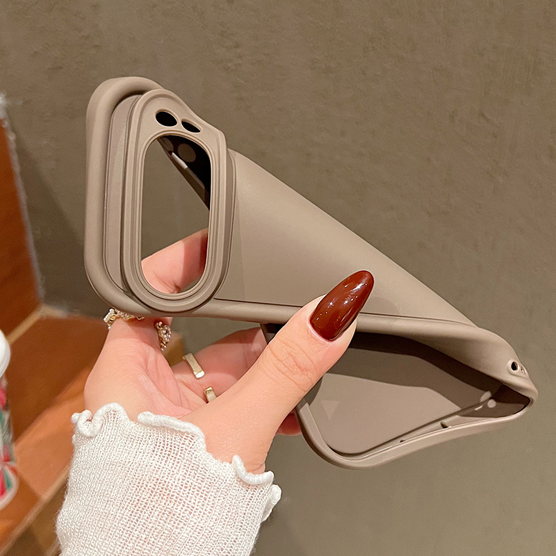 غطاء هاتف من مادة TPU بنقشة قل - مراجعة Google Pixel 9 وسعره