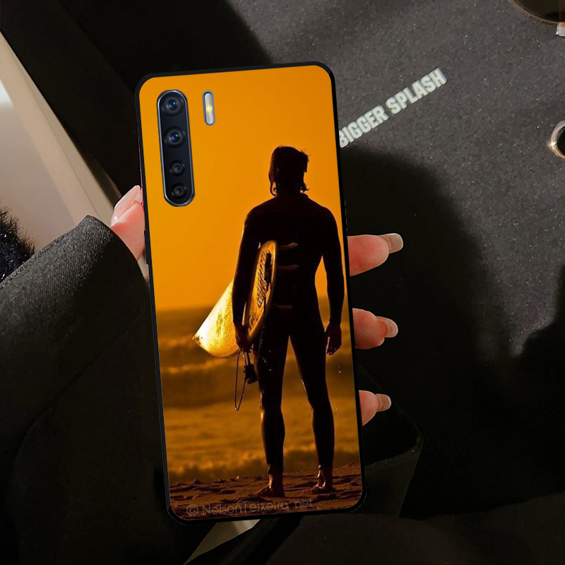 جراب هاتف Surfer Surf Hang Loo - مراجعة Oppo A78 وسعره